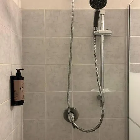 Gezellig Met Gedeeltelijk Meerzicht Appartement Acquaseria
